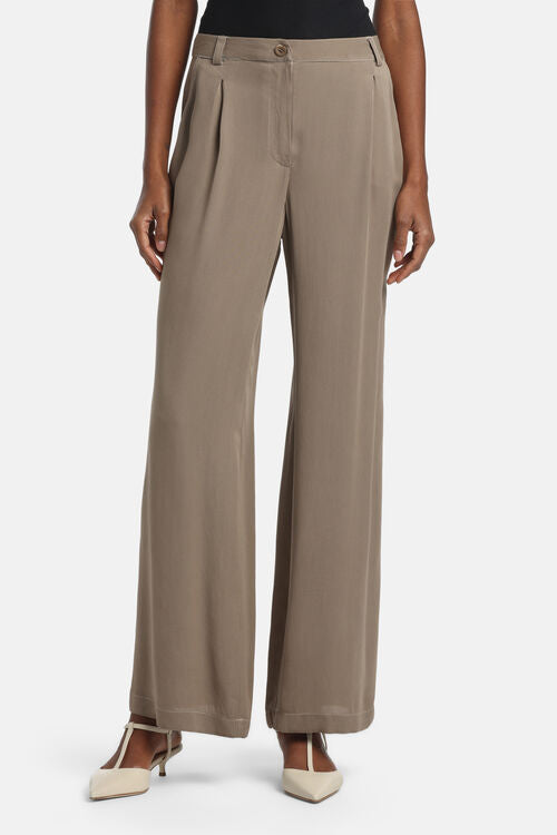 Trousers (Amaro Olive)