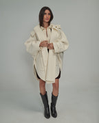 Coat- (Sagomata Off white)